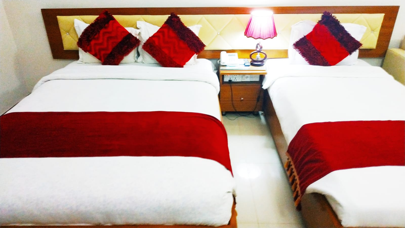 Deluxe Family (1 Couple + 1 Single Bed) – Hotel Khan Palace Kuakata Gallery