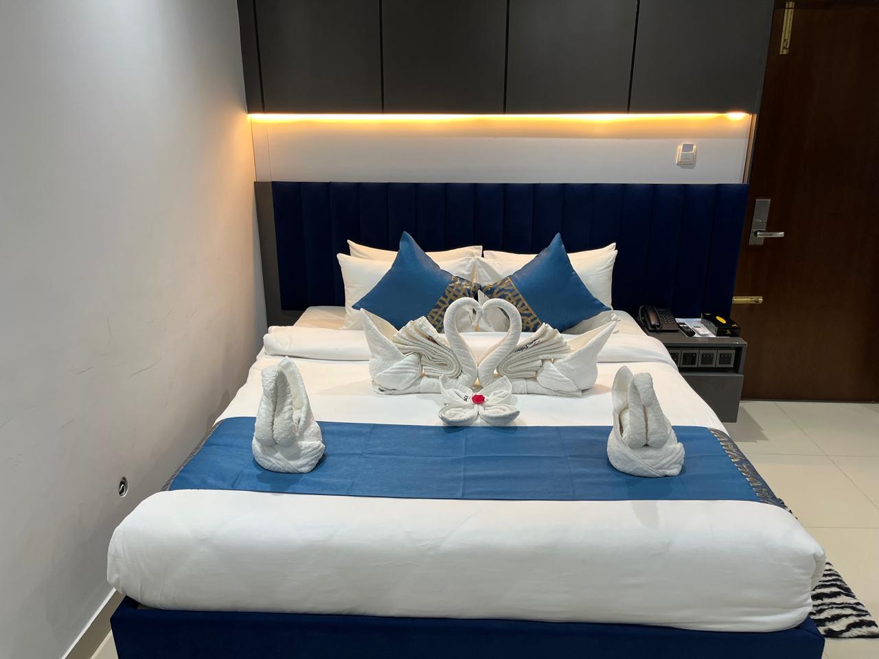 Royal Couple (1 King Bed) at Hotel Khan Palace – Kuakata Accommodation