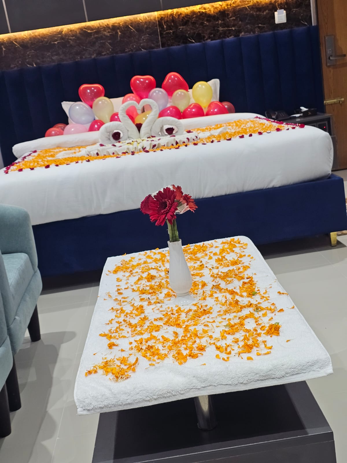Royal Couple (1 King Bed) – Hotel Khan Palace Kuakata Gallery