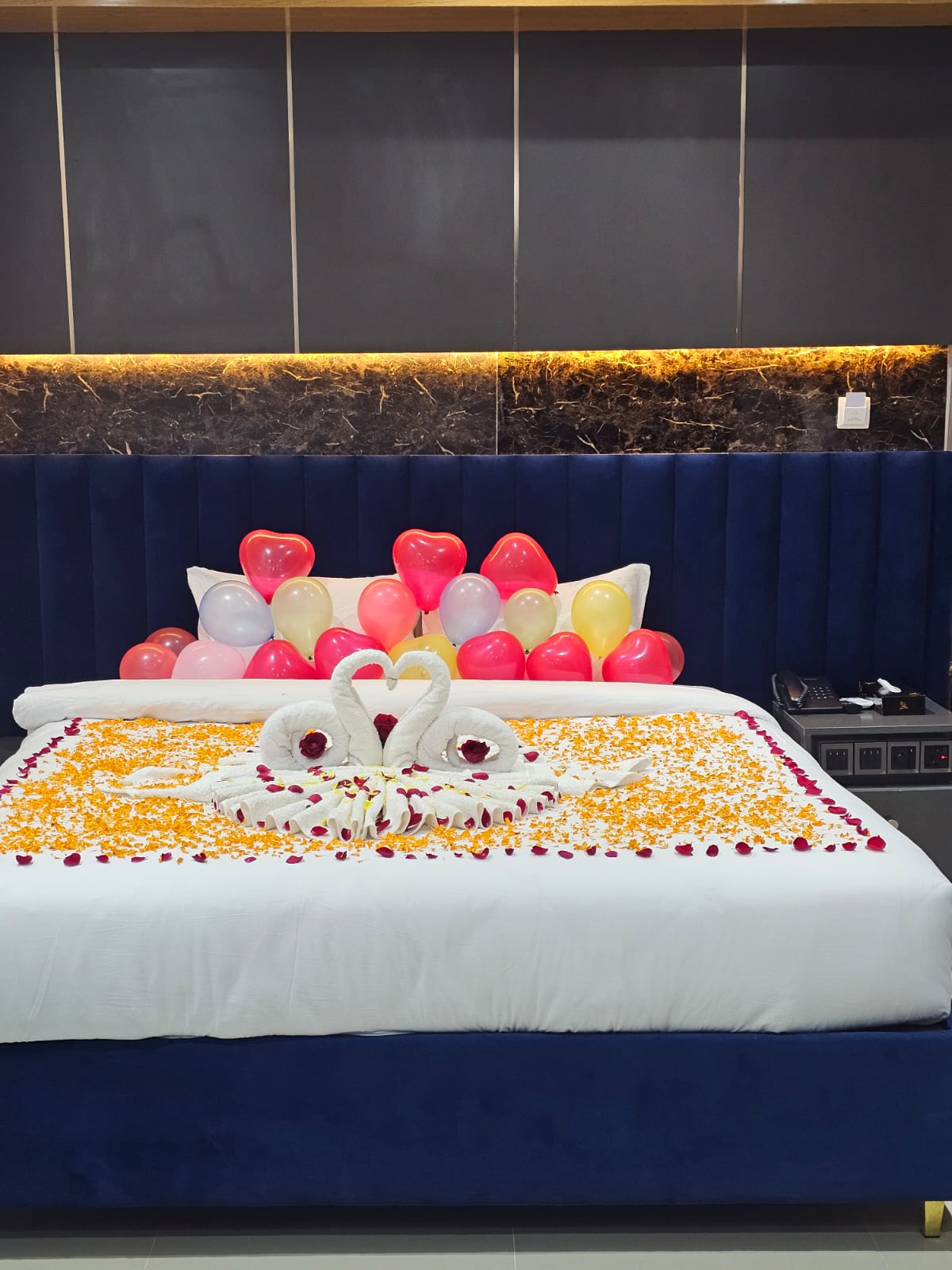 Royal Couple (1 King Bed) – Hotel Khan Palace Kuakata Gallery