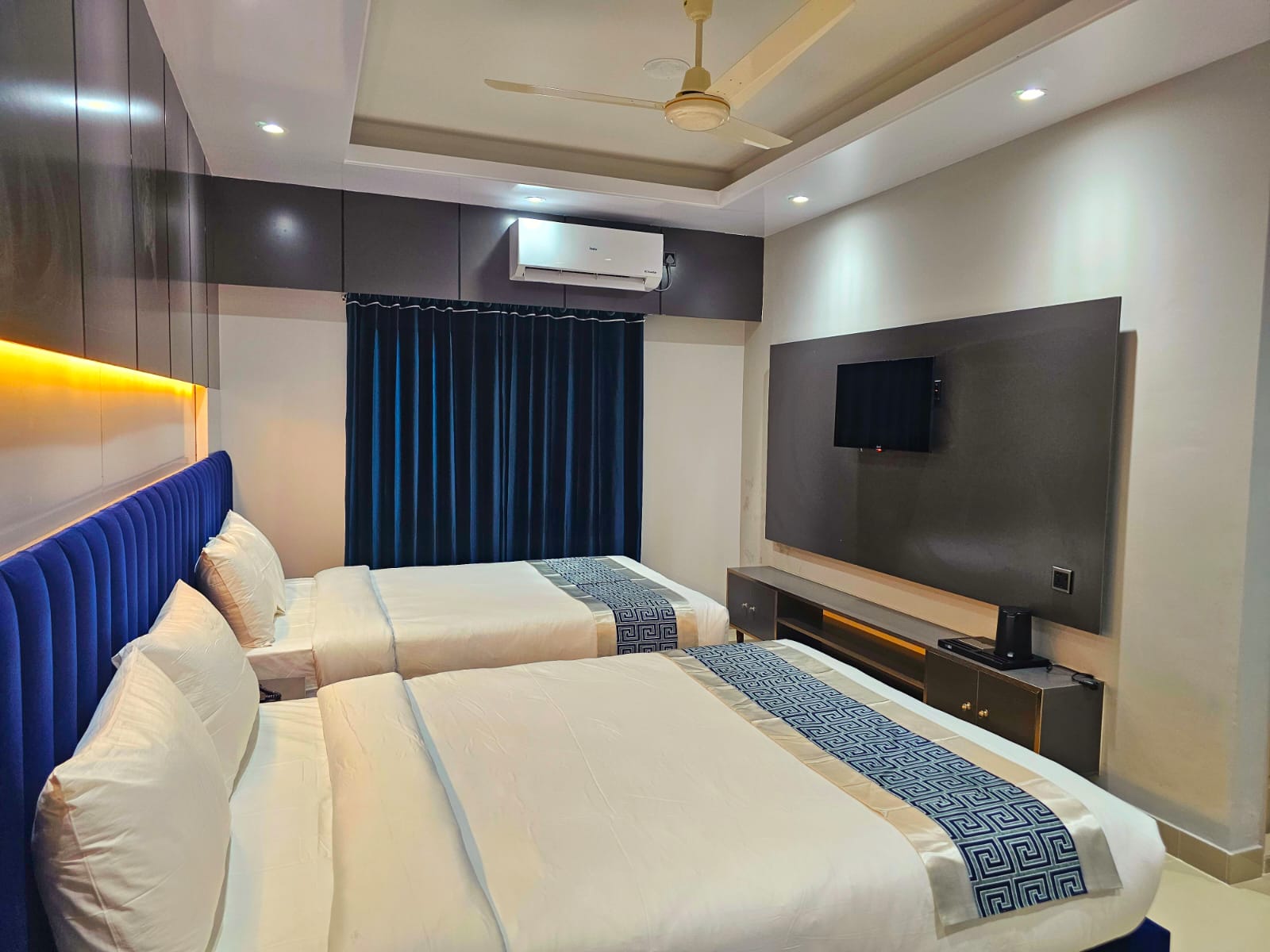 Royal Twin (2 Semi Couple Bed) at Hotel Khan Palace – Kuakata Accommodation