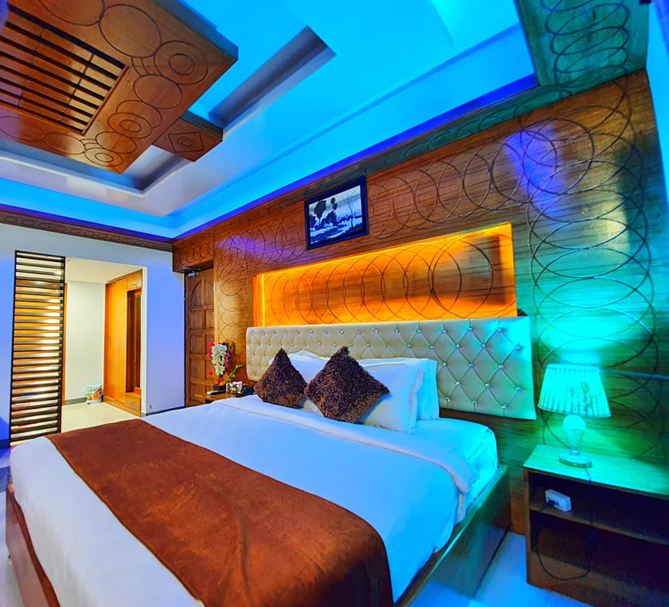 VIP Deluxe (1 King Bed) at Hotel Khan Palace – Kuakata Accommodation
