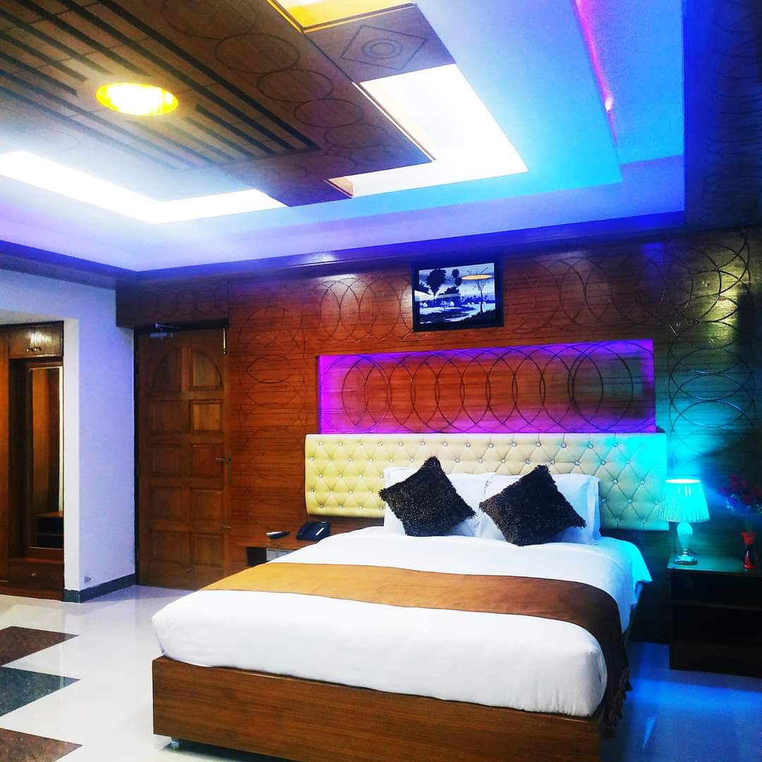 VIP Deluxe (1 King Bed) – Hotel Khan Palace Kuakata Gallery